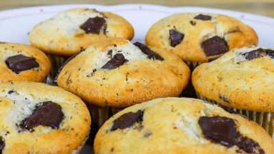 Nadýchané vanilkové muffiny s čokoládou