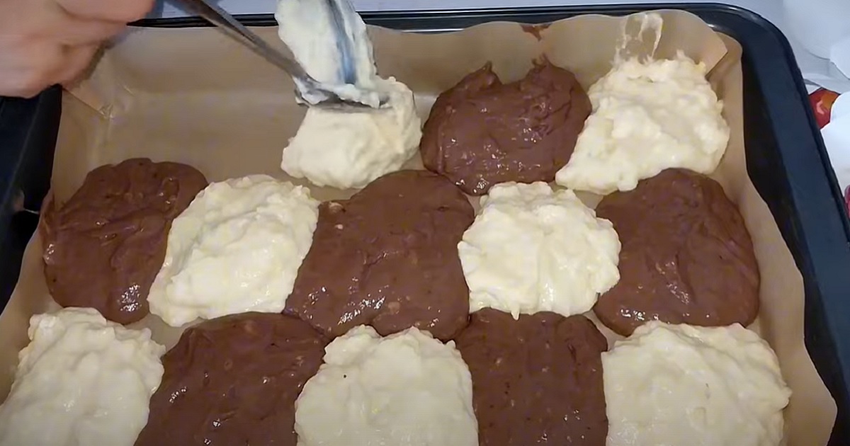 Dvoubarevný kefírový koláč na plech