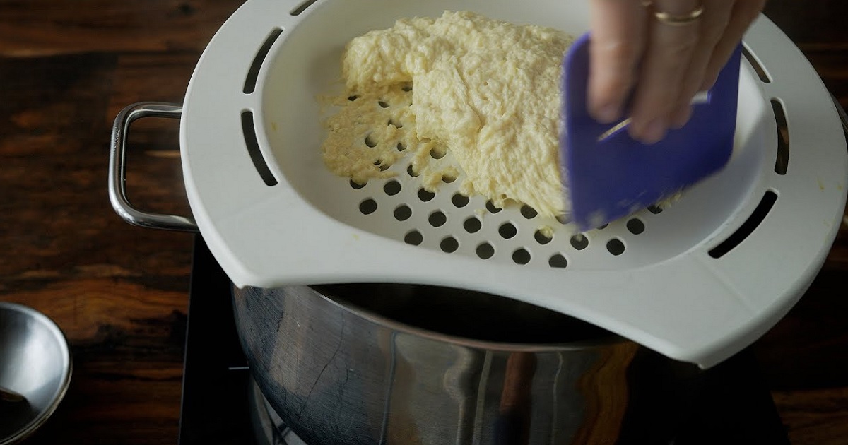 Strapačky se zelím a křupavou slaninou