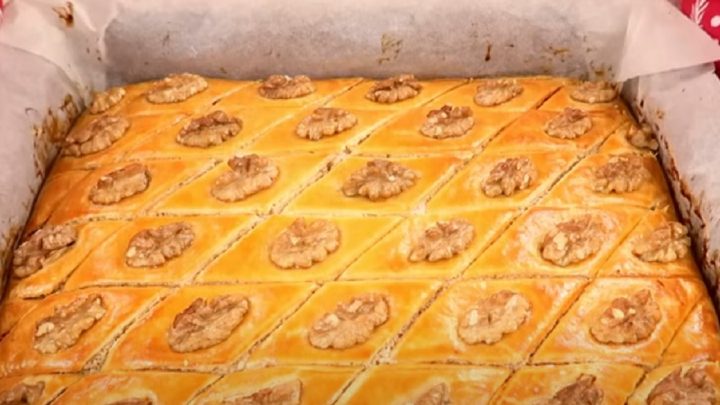 Baklava s medem a vlašskými ořechy