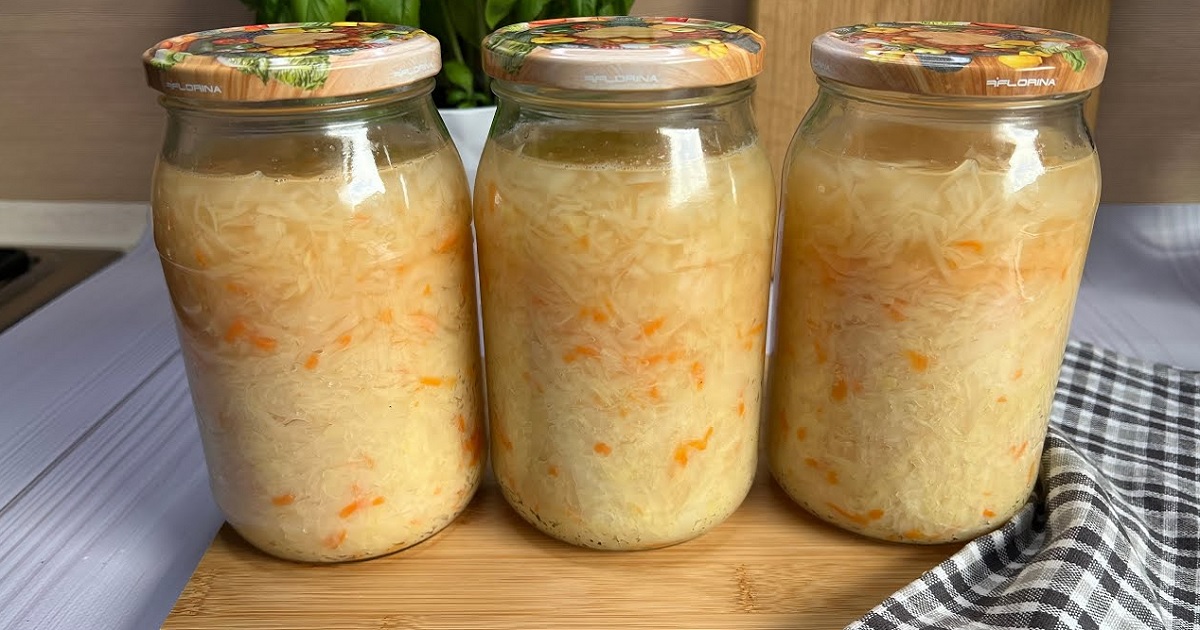 Domácí kysané zelí jen ze 3 ingrediencí