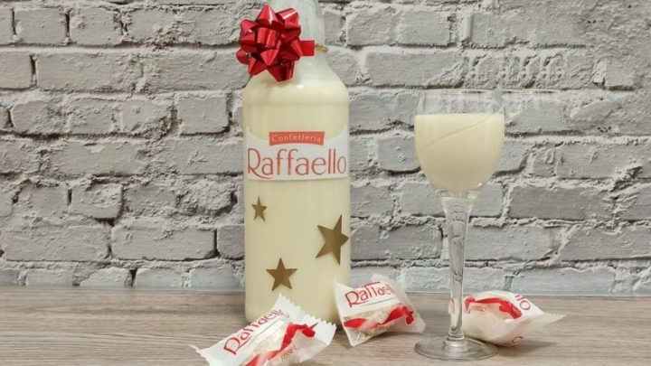 Raffaello likér jen z 6 ingrediencí