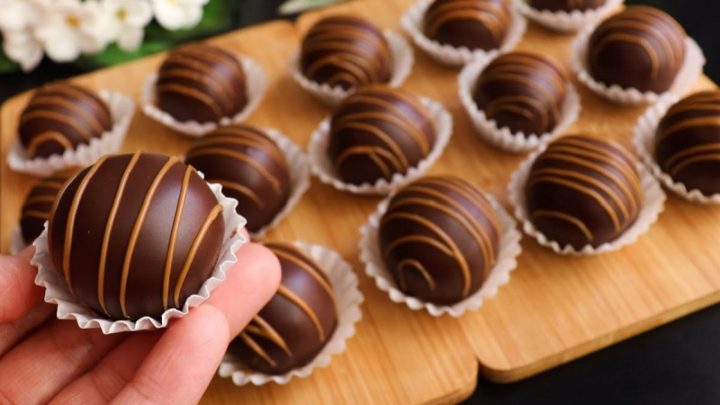 Nepečené lotus kuličky v čokoládě Nepečené lotus kuličky v čokoládě
