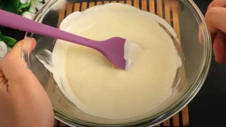 Smetanové poháry s bílou čokoládou