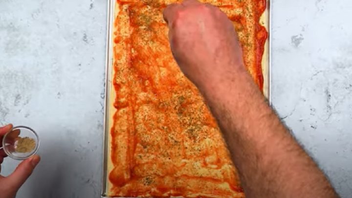 Pizza tyčinky z listového těsta se šunkou