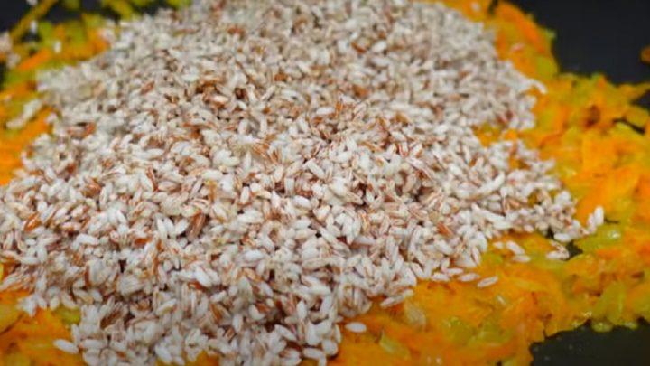 Kuřecí minirolády se zeleninou a rýží