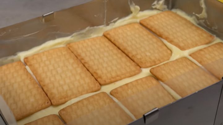 Nepečený řez z BeBe sušenek