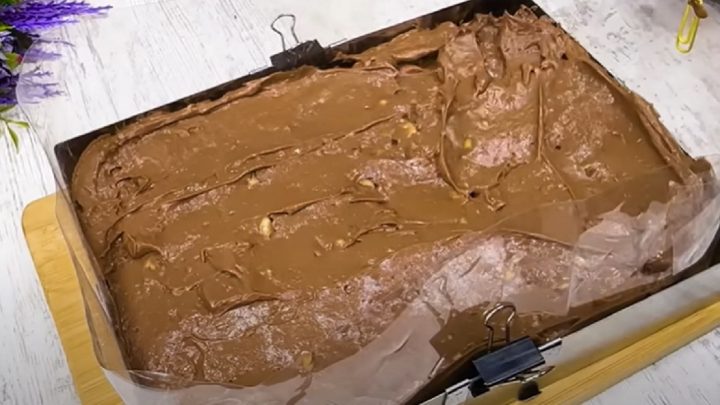 Ořechový řez s karamelizovanými ořechy