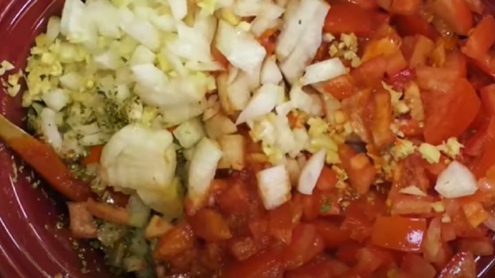 Zeleninová detoxikační polévka na hubnutí