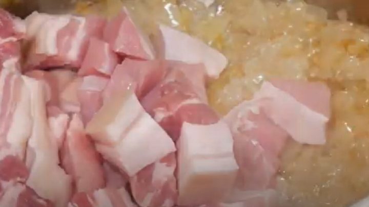 Segedínský guláš se smetanou