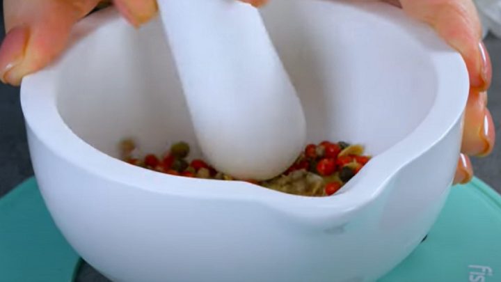 Šťavnatá vepřová panenka ve slanině