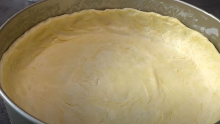 Rakouský jablečný koláč s mandlemi