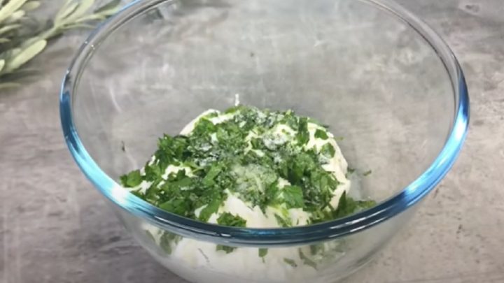 Květák v trojobalu pečený v troubě