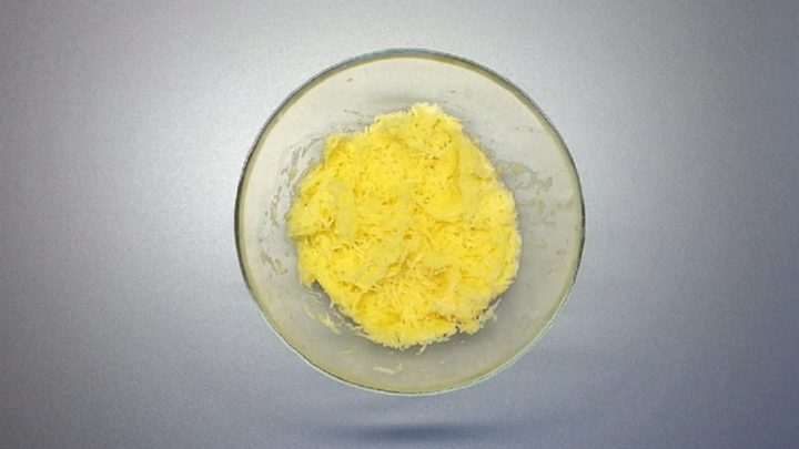 Bramborová buchta s uzeným masem