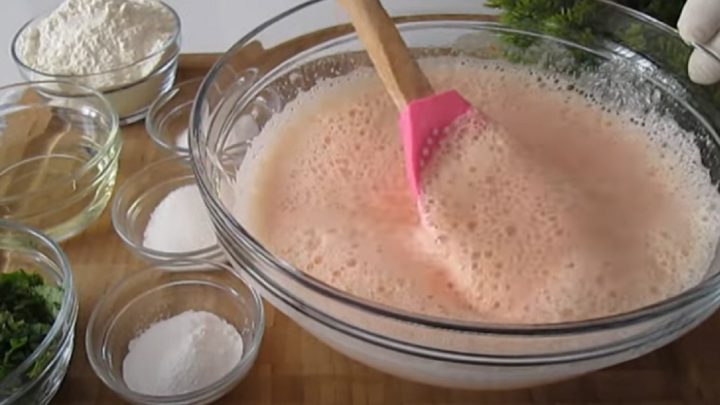 Rajčatové palačinky plněné mletým masem