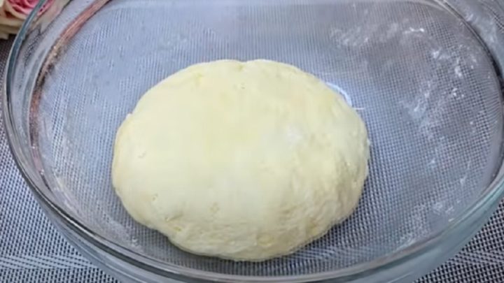 Tvarohové taštičky s jablky a skořicí