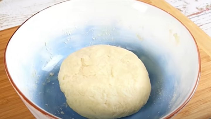 Máslové sušenky s tvarohovou náplní