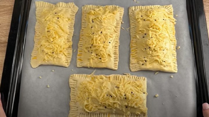 Salámové taštičky z listového těsta