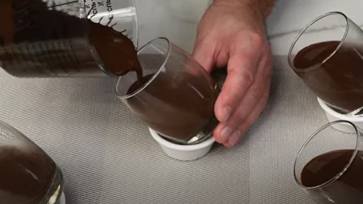 Pomerančová panna cotta s čokoládou