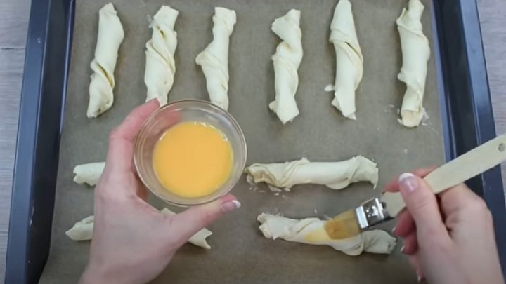 Pudinkové rolky z listového těsta