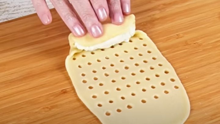 Máslové sušenky s tvarohovou náplní