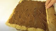 Nadýchaná roláda s Nutellou a čokoládou