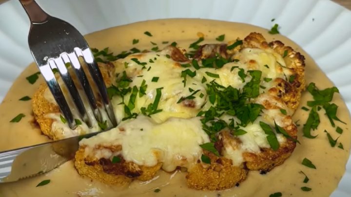 Květákové steaky s jáhlovou kaší