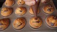 Dvoubarevné muffiny s Nutellou