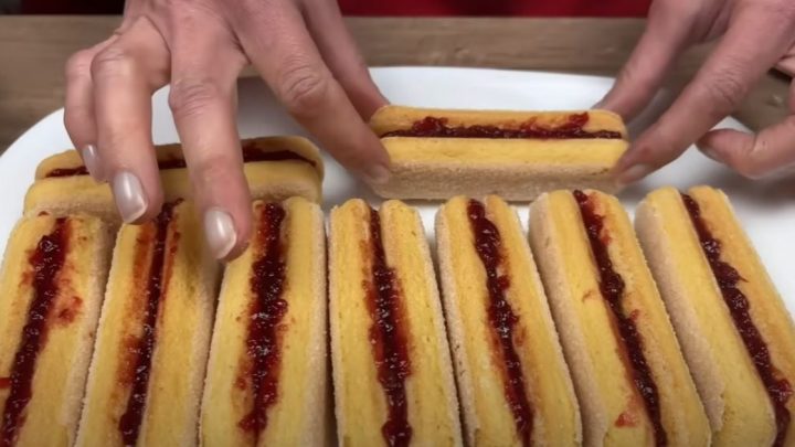 Nepečený zákusek z cukrářských piškotů