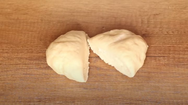 Marmeládové řezy sypané cukrem