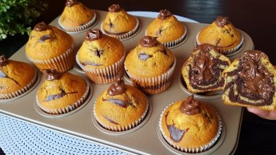 Dvoubarevné muffiny s Nutellou