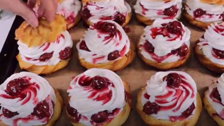 Domácí větrníky s višňovou polevou