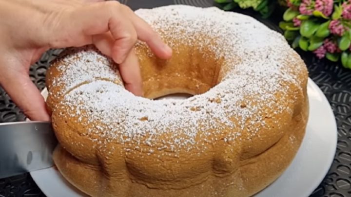 Žloutková bábovka s citronovým aroma