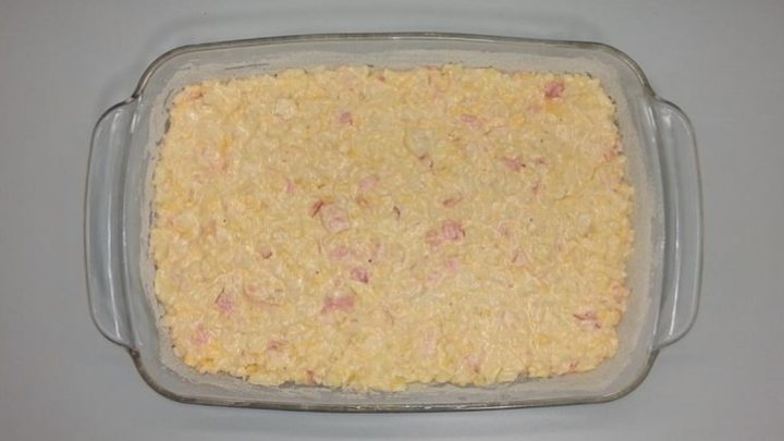 Květákový nákyp se sýrem a slaninou