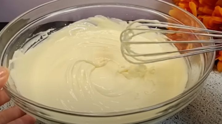 Nadýchaný jogurtový dort bez mouky