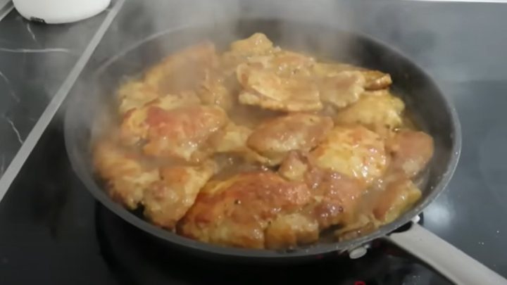 Vepřová kotleta na pivu s česnekem