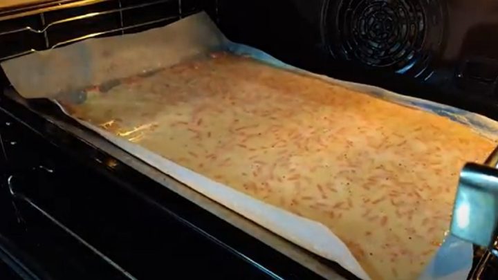 Rychlá mrkvová roláda se smetanovou náplní