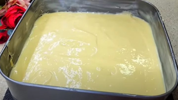 Mřížkovaný koláč s tvarohem a kefírem