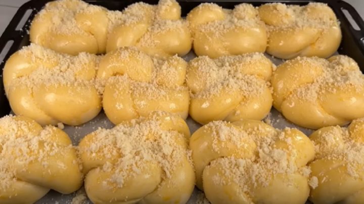 Kynuté motance s vanilkovou drobenkou