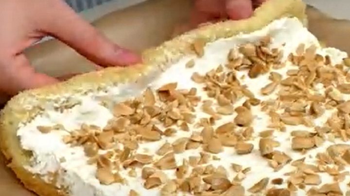 Raffaello roláda s čokoládovým krémem