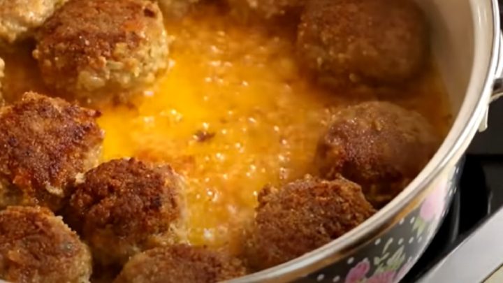 Rychlé masové kuličky s rajskou omáčkou