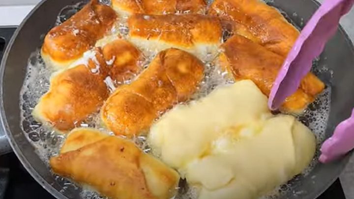 Smažené kefírové šišky plněné sýrem