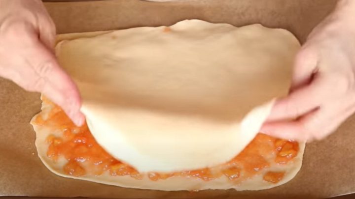 Marmeládové řezy sypané cukrem