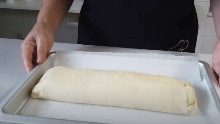 Pudinkový štrúdl z listového těsta