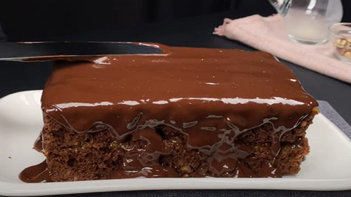 Čokoládové řezy s marmeládou z meruněk