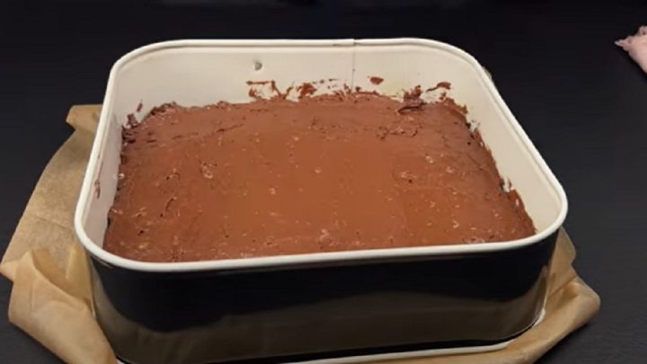 Čokoládové řezy s marmeládou z meruněk