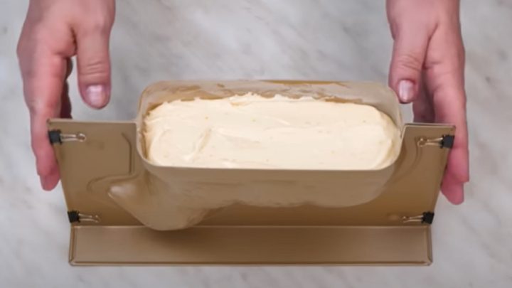 Vláčný velikonoční beránek s vanilkou