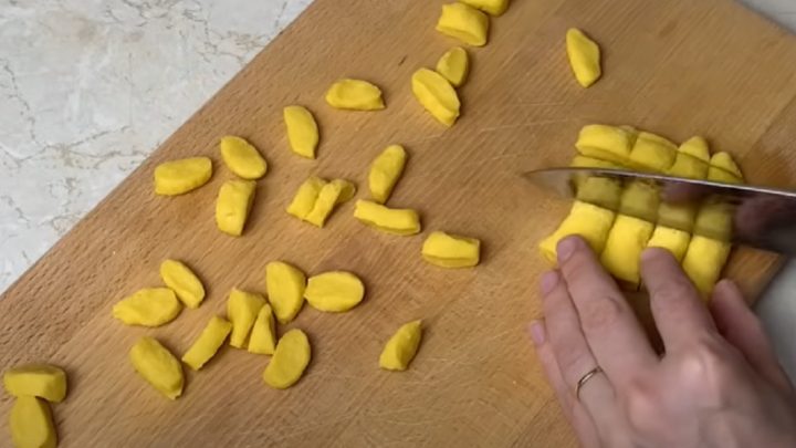 Rychlá polévka s knedlíčky a zeleninou