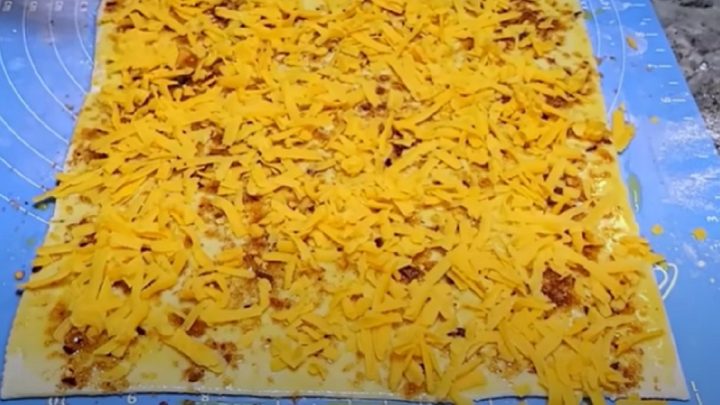 Rychlé pizza tyčinky s čedarem