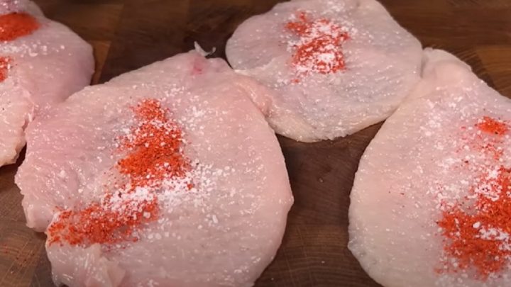 Kuřecí rolky ve slanině s houbovou náplní